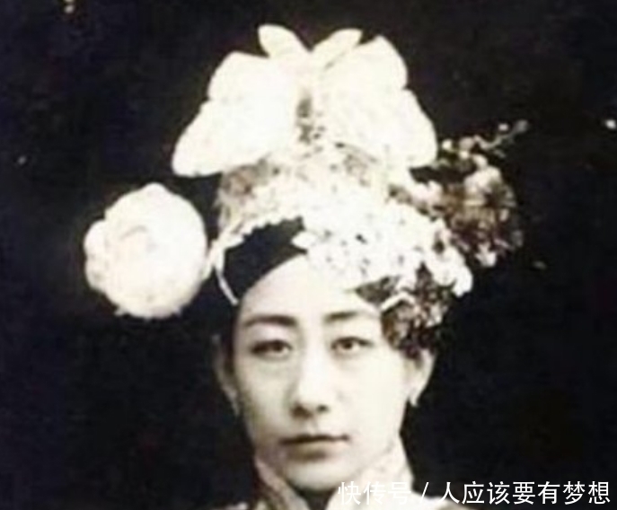 皇家|清朝最后一位格格,2014年逝世享年95岁,临终前说皇家丑闻