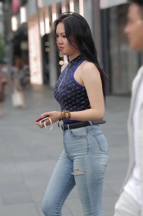 女孩们 表姐这样还能嫁出去吗来个男的就能带走,大家快来报名