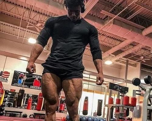 肌肉男|跑步健身的男人与常练深蹲的男人 两者身体素质差距有多大？