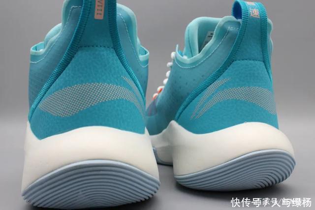 球鞋|换汤不换药还是大有改进这双300块的国产球鞋你会喜欢吗