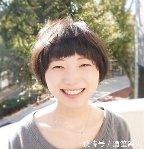 圆脸的小姐姐们看过来,4款发型你一定要试试