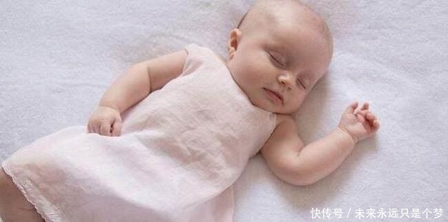 孩子|几种睡姿不利于孩子骨骼发育,还影响头型美观,别再让娃睡错了
