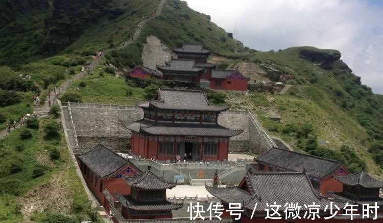 钱财|这座寺庙500年未开门, 此人进去一看, 非常惊讶！