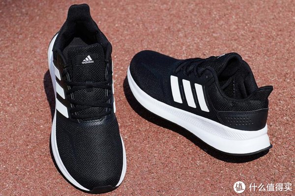 adidas 双11：Adidas买什么鞋？如何买？本文给你所有答案！建议关注收藏。