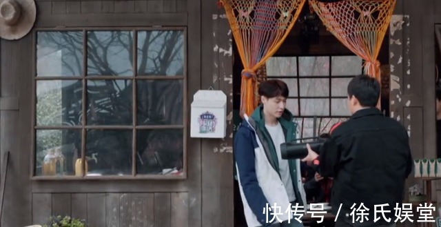 蘑菇|张艺兴秀厨艺让黄磊侧目,做了一桌好菜,为了身材却粒米不沾