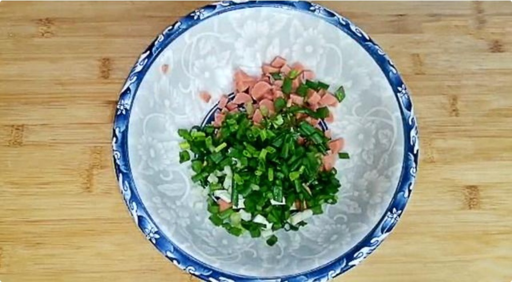 上桌|不炒不煮,萝卜新吃法,全家人都喜欢,还没上桌就抢光了!