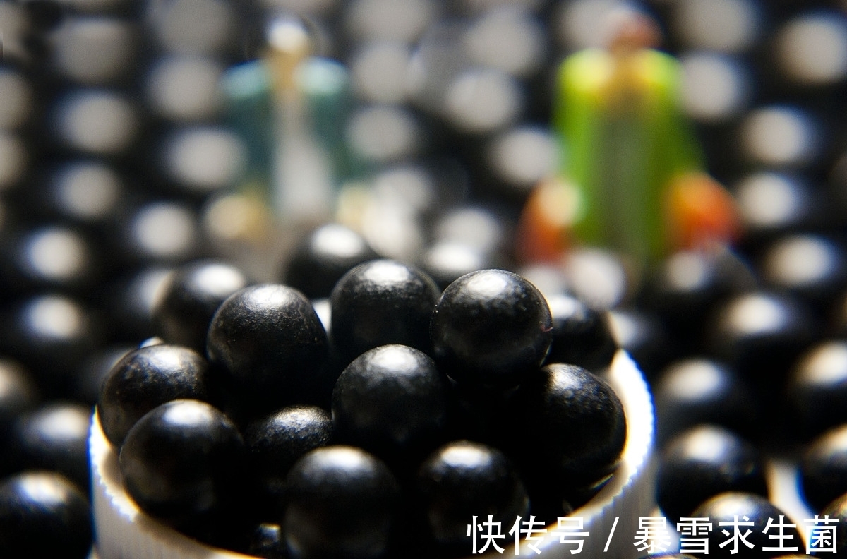 薛宝钗&别人不挑剩下的也不给我,别被黛玉带歪了,作者是要掰冷香丸的谎