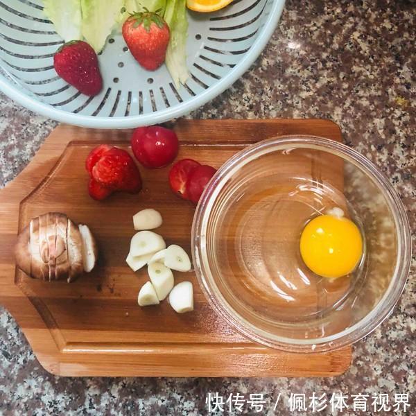 人工合成|揭秘,这三种肉居然是人工合成的,千万要少吃,你知道是哪三种吗