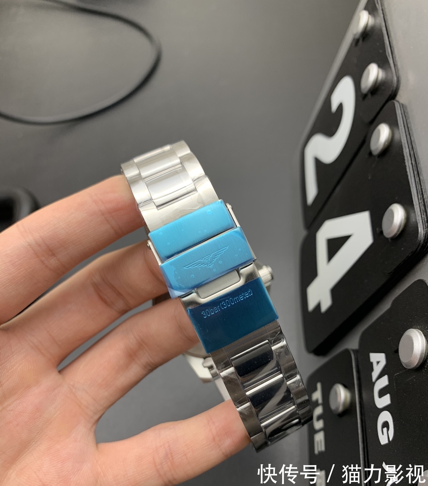 腕表|大富说表:ZF康卡斯 水中霸主附带全新间金配色