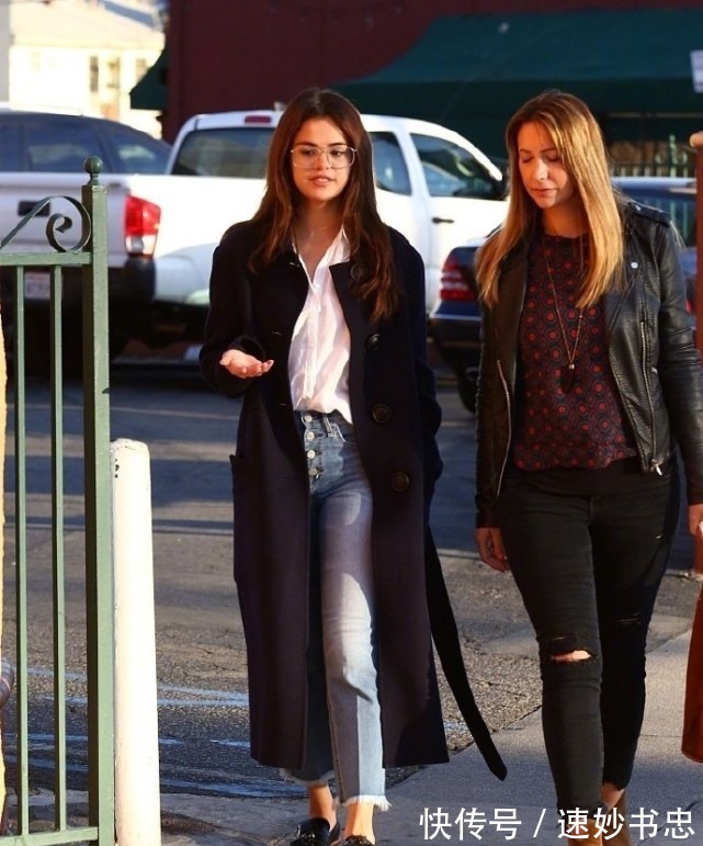 简约 风衣,我喜欢这样穿!简约精致又贼拉风,上街后非常吸睛!