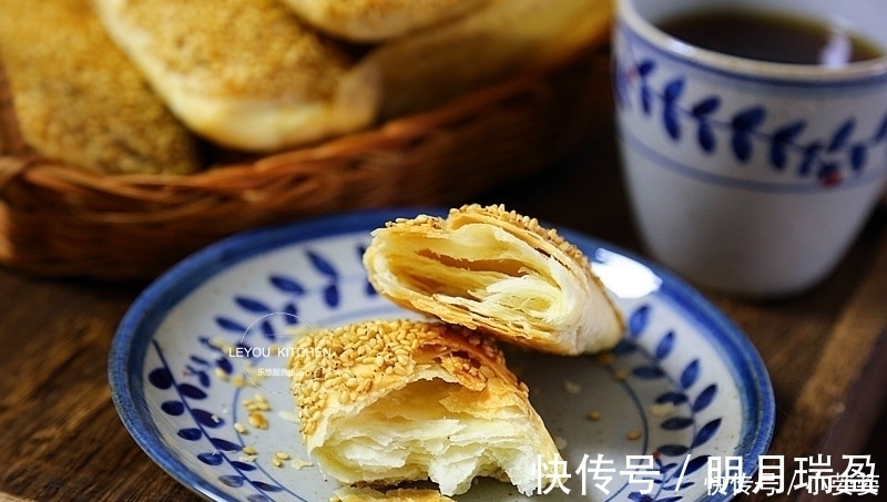 不用发面，在家做出层次分明、酥到掉渣的烧饼，学会可以开店