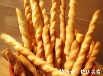 简单酥脆小零食，看剧带娃必备，孩子也爱吃，阿拉棒的家常做法