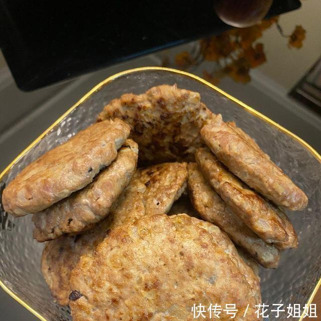  好吃|为什么麦当劳的牛肉汉堡这么好吃让我教你如何使美味变得简单