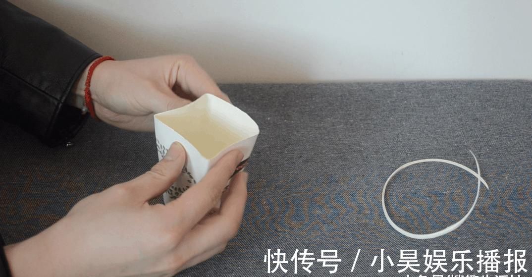 纸杯|一次性纸杯别再扔了, 改造一下放客厅有大用处, 家家户户都用得着