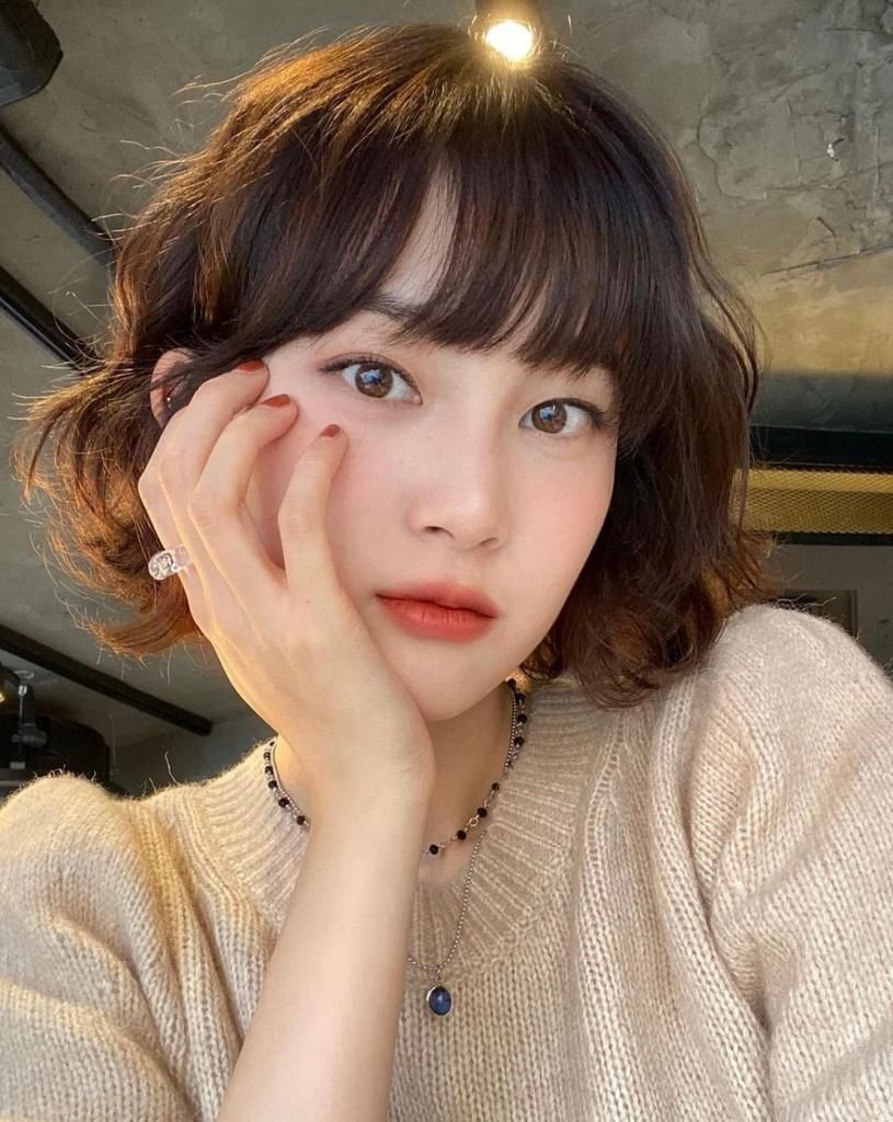 发量|今冬最火流行发型20多款,洋气时尚还瘦脸,无论长短都很美