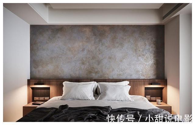 电视背景墙|不喜欢太浅的原木风格装修?看看他家的胡桃木,低调又显高级感!