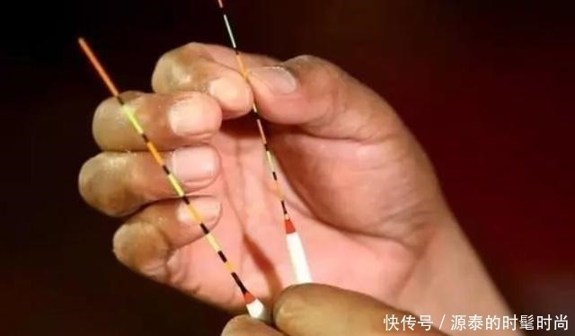 蚯蚓|告诉你一个秘密,秋天唯独这调钓方式最正确,大鲫鱼接二连三的上