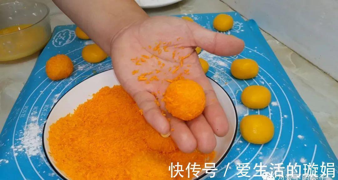 擀杖|南瓜丸子做法,锅里一炸,劲道又拉丝有弹性,出锅全家都抢着吃