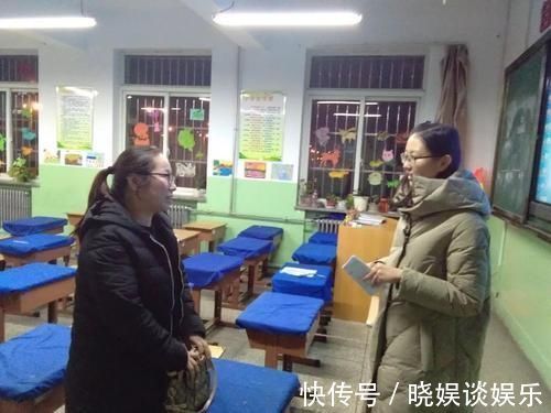 小敏|女孩带奖状回家,宝妈发朋友圈炫耀,亲戚的一句评论让她撤回