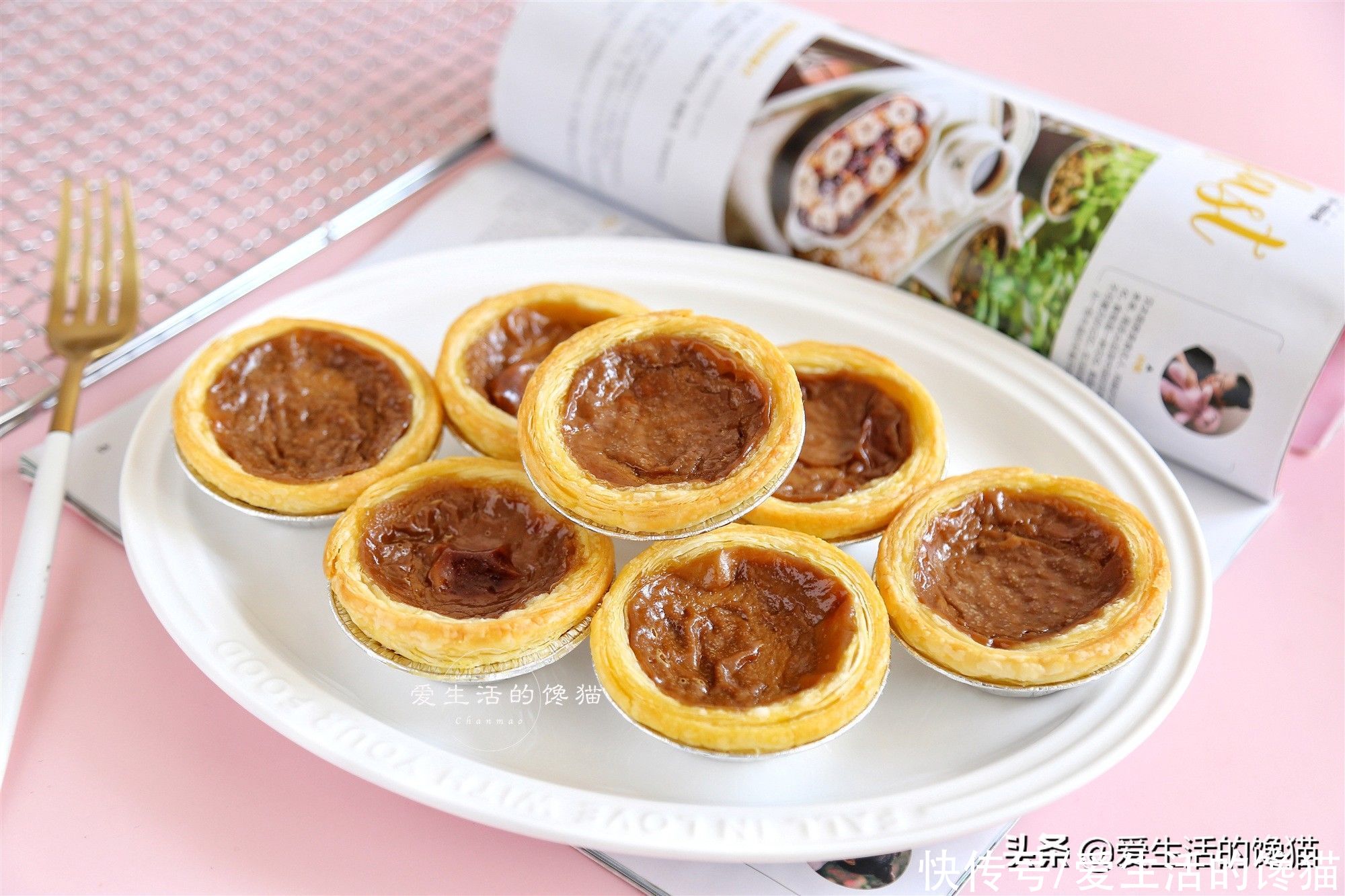 蛋挞|年售6200万杯的燕麦拿铁，做成蛋挞，酥香迷人，连吃5个也不过分