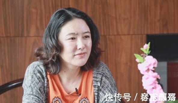 齐白石&齐白石最小孙女才貌双绝,画作落款却备受争议,网友你能咋的