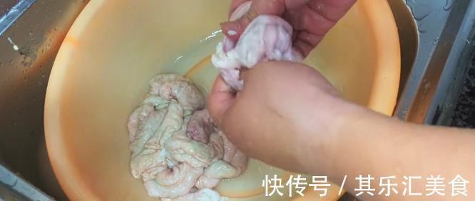 大厨|卤大肠，如何清洗是关键，大厨教你酒店做法，汁香味浓看着流口水