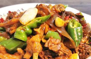 家常鸡肉菜谱，炒鸡，简单营养美味，比大盘鸡好吃，吃不够