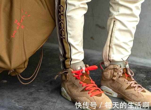 货号 今年联名太凶残!换色+盖章轻松起飞!网友破发的元年不香吗!