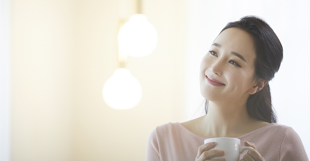 晨起一杯水对身体健康好处多,但5种水不宜多喝,希望你能喝对