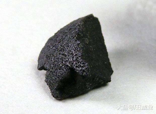 钻石将跌下神坛,这物质不仅是硬度之王,还将成为未来的战略资源