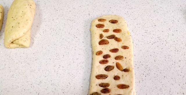 想做面包没烤箱咋办跟我学这么做，有个蒸锅就搞定，效果还特棒