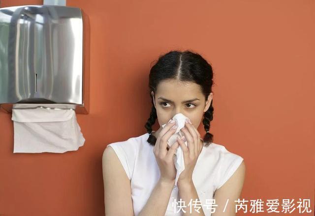 小熊|卫生间再大,也不要装洗手台!瞧瞧人家这样布置,高级美观又实用