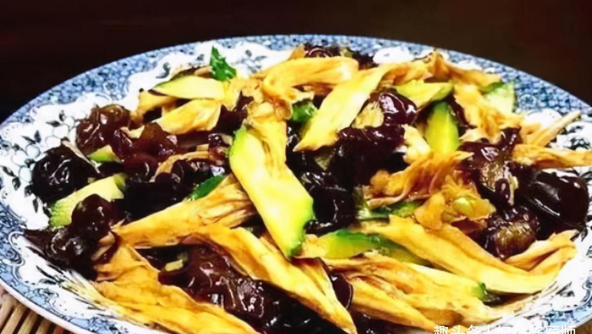 排毒养颜|女性不妨多吃3种食物,排毒润肤,降压减脂,好处多多!