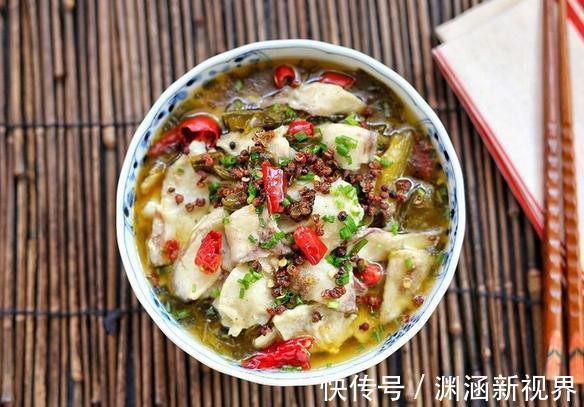 酸菜鱼极简版做法，去掉鱼皮才不腥，腌15分钟更滑嫩