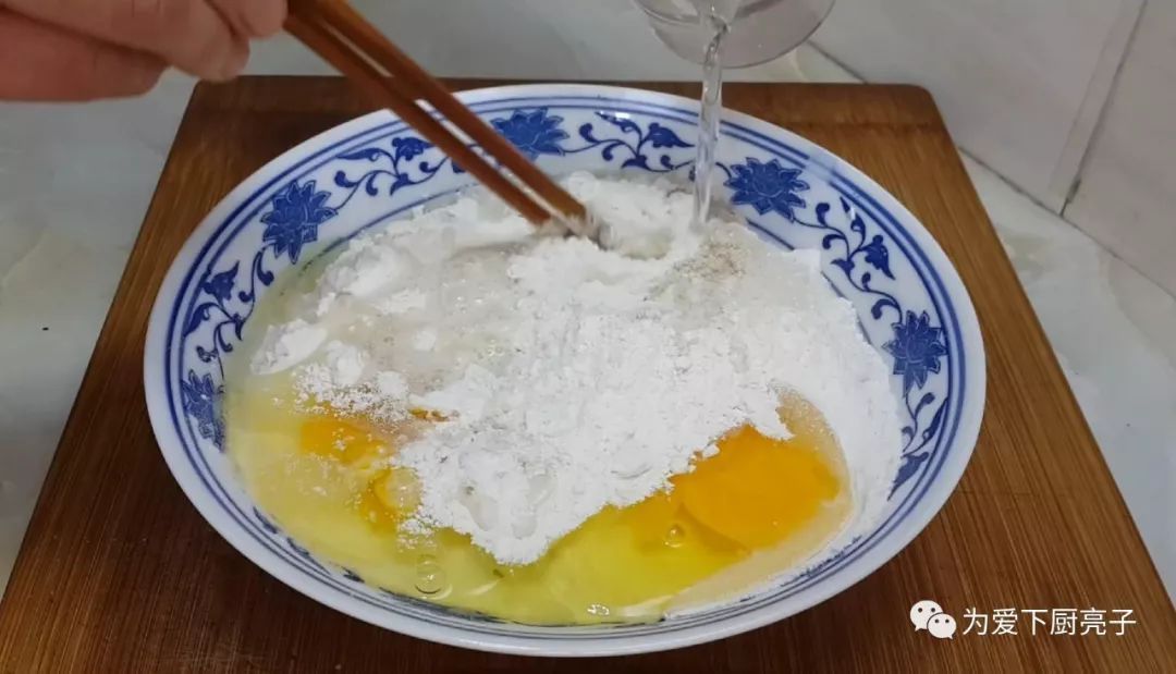 红豆又出新吃法，不烙饼不蒸馍，我家一周吃3次，比蛋糕好吃十倍