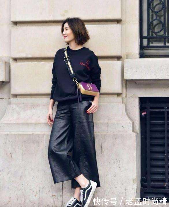 针织衣|潘晓婷穿粉色职业西装参加活动,身材高挑有气场