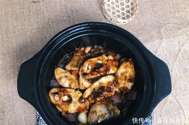 酱香|清蒸鲈鱼太老土了!试试酱香鲈鱼,停不下筷的美味