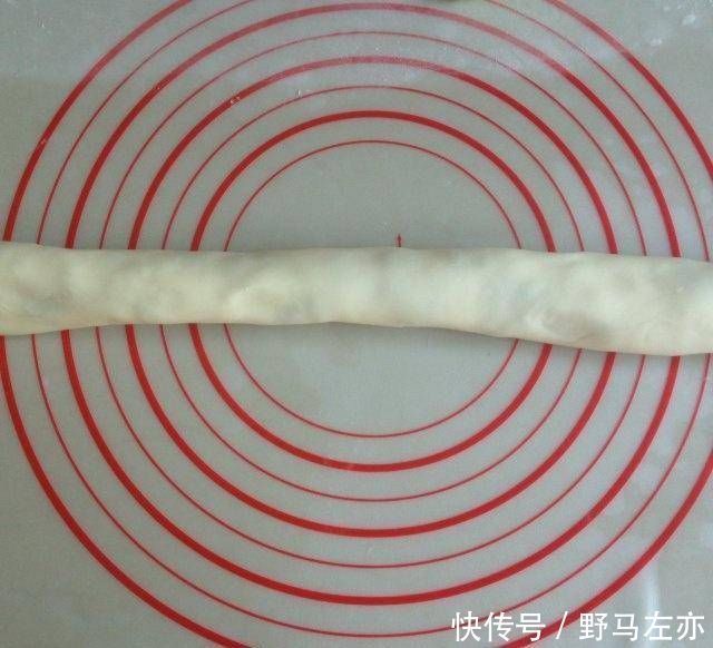 一步一步地,厨房可以做一个如此美味的烤饼