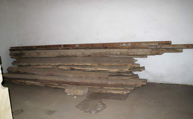 地基!蜀王陵中不仅有国宝龙壁,还有一堆不能缺的破木板,这是怎么回事