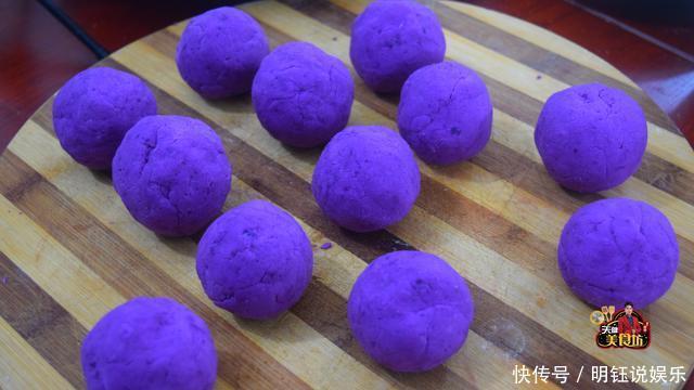 1条紫薯1盘糯米粉,教你做客家特色小吃,软糯香甜,做法超简单