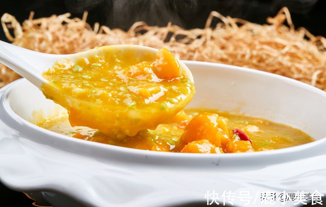 南瓜和“它”天生一对，一蒸一拌，比吃肉还香，孩子爱吃长得快