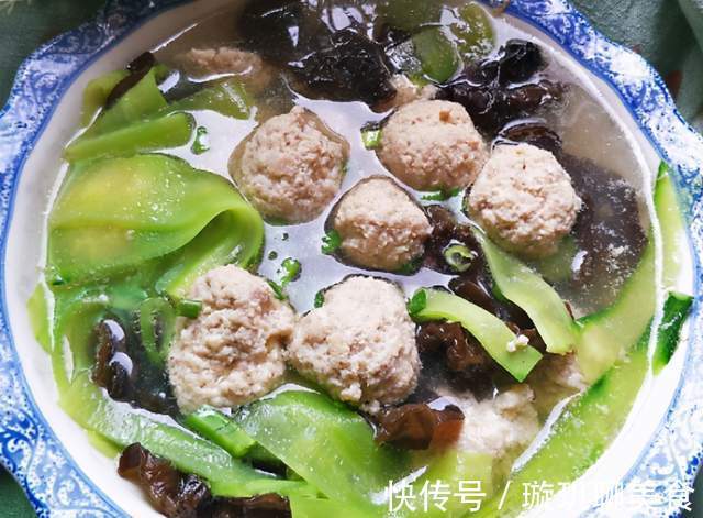 营养|夏天这碗汤要多喝，清淡爽口，滑嫩多汁，营养瘦身两不误