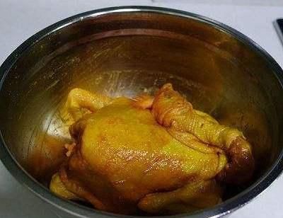  盐焗鸡价格贵，还很难做？一只电饭锅轻松搞定，比外面卖的还好吃