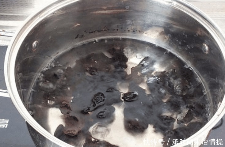 杏鲍菇|3个鸡蛋2个杏鲍菇,1周给孩子吃2次,补钙比大骨要强10倍