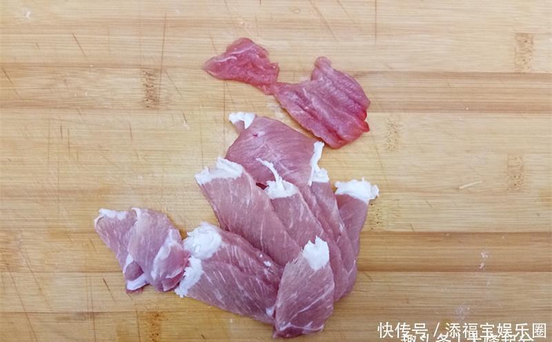 超嫩滑的水煮肉片，麻辣鲜香，红亮诱人，太有食欲了