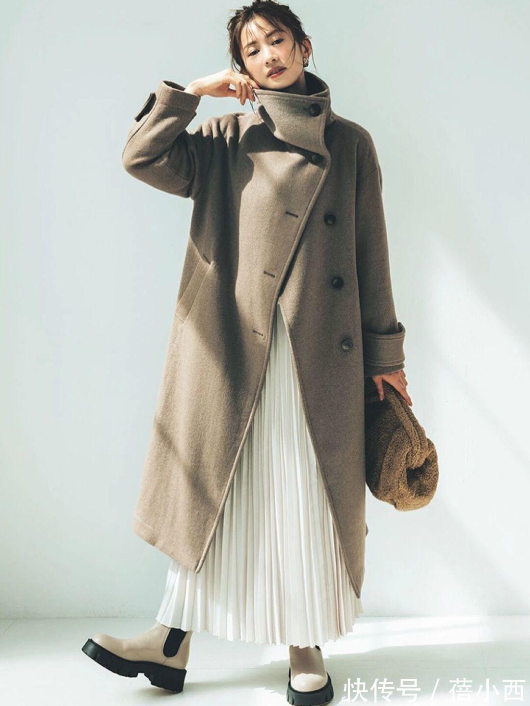 大衣 懂得打扮比身材好重要,瞧日本女人的大衣搭配,优雅时尚又显贵