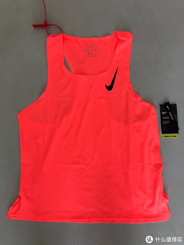 背心|一波三折，尺码成迷，NIKE Aeroswift 跑步背心体验