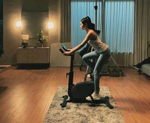 目的|想要通过运动来达到一个增肌减脂的目的,其实坚持跑步就可以帮你