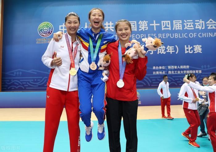 蔡斌|蔡斌上任,中国女排迎巨变,朱袁张组合解体,李盈莹当队长挑大梁