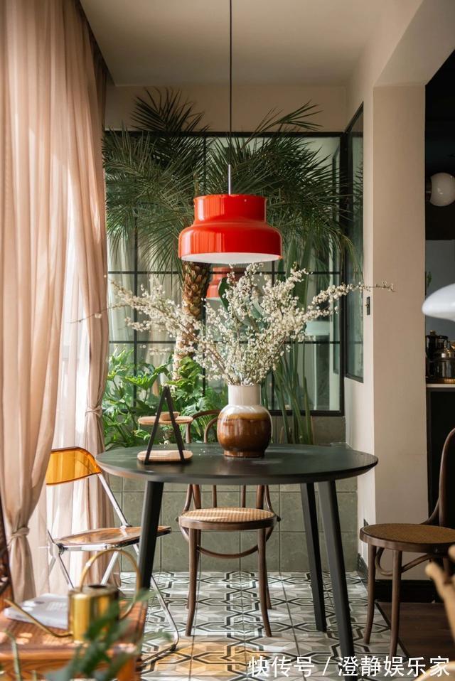 小森林|90后小姑娘的独居公寓,阳台打造成森林,一个人住也舒服